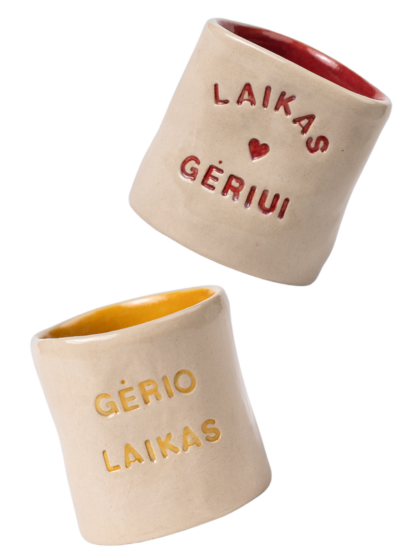 Rankų darbo taurelė (įvairios spalvos)