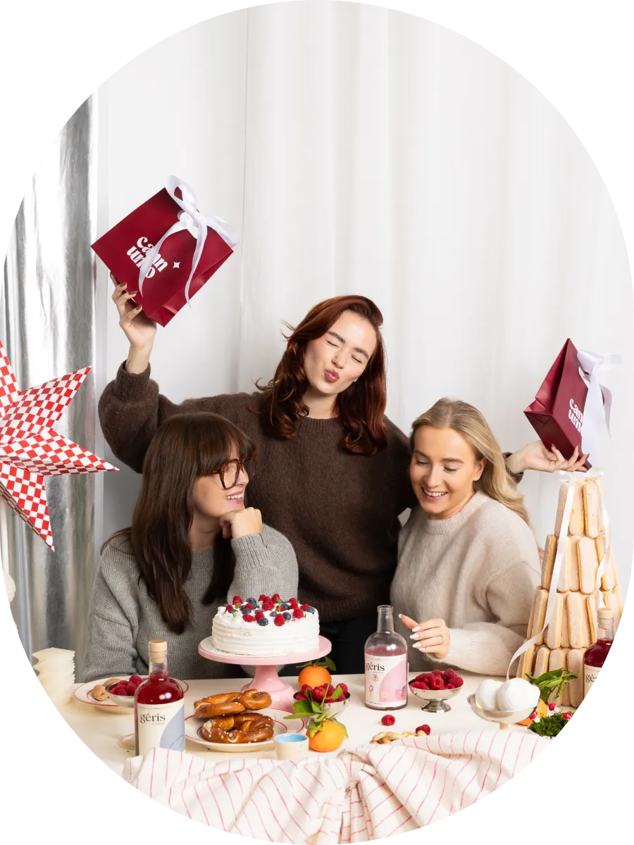 Aviečių Gėrio rinkinys: gėrimas, taurelė ir dovanų maišelis