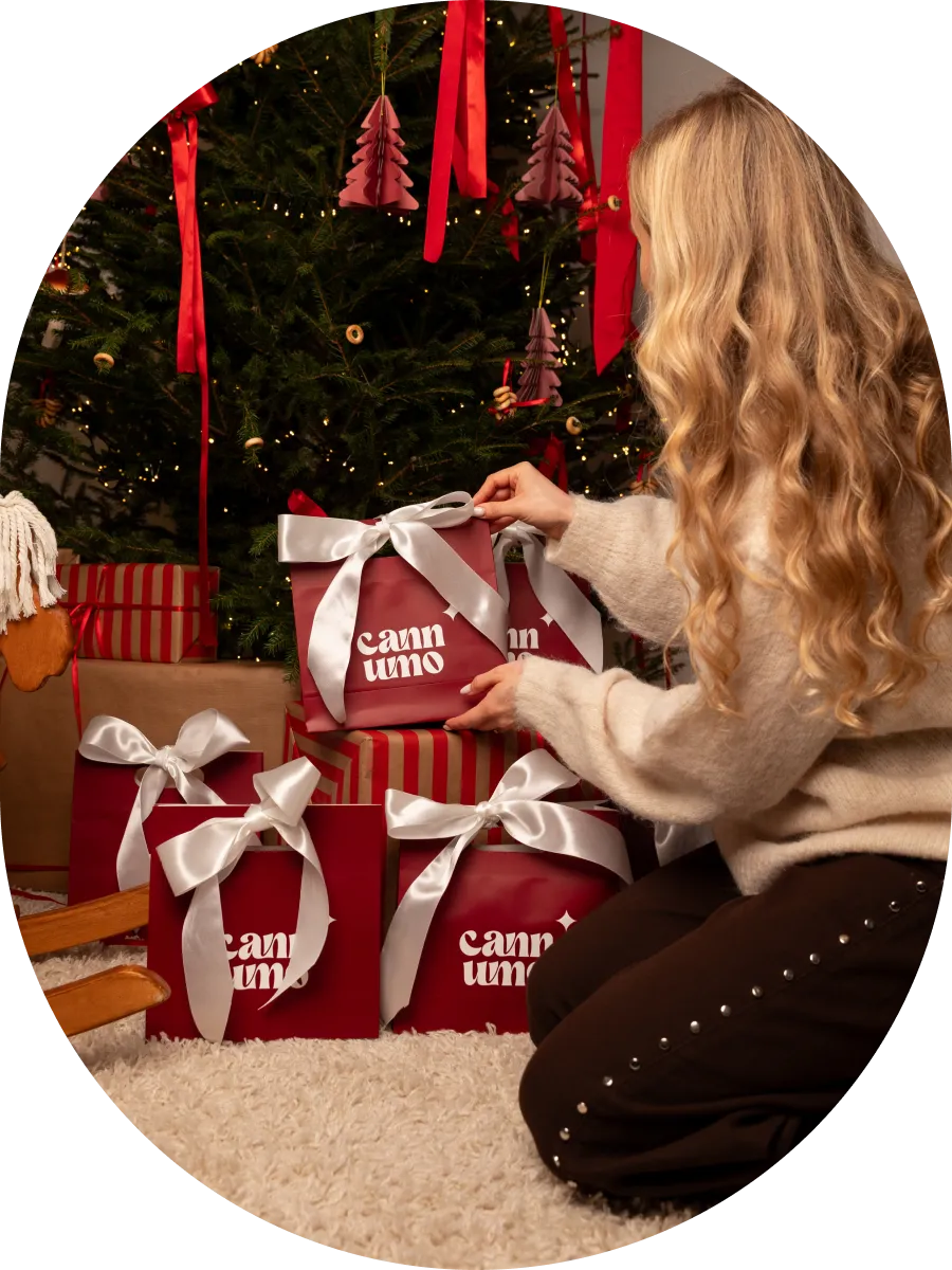 Gėrio rinkinys: gėrimas, taurelė ir dovanų maišelis